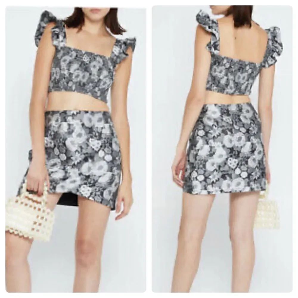 Kourt Tela Skirt and Crop Top Set Silver Gray & Black SMALL NWT